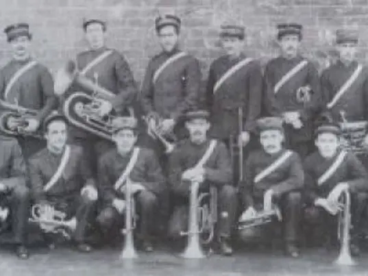 1896